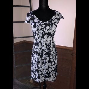 Chiffon cap sleeve floral dress hi low
